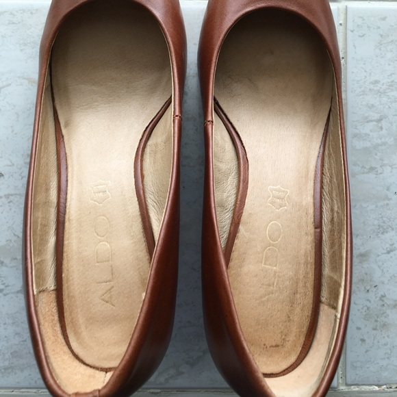 Shoes - Picture 2 of 7